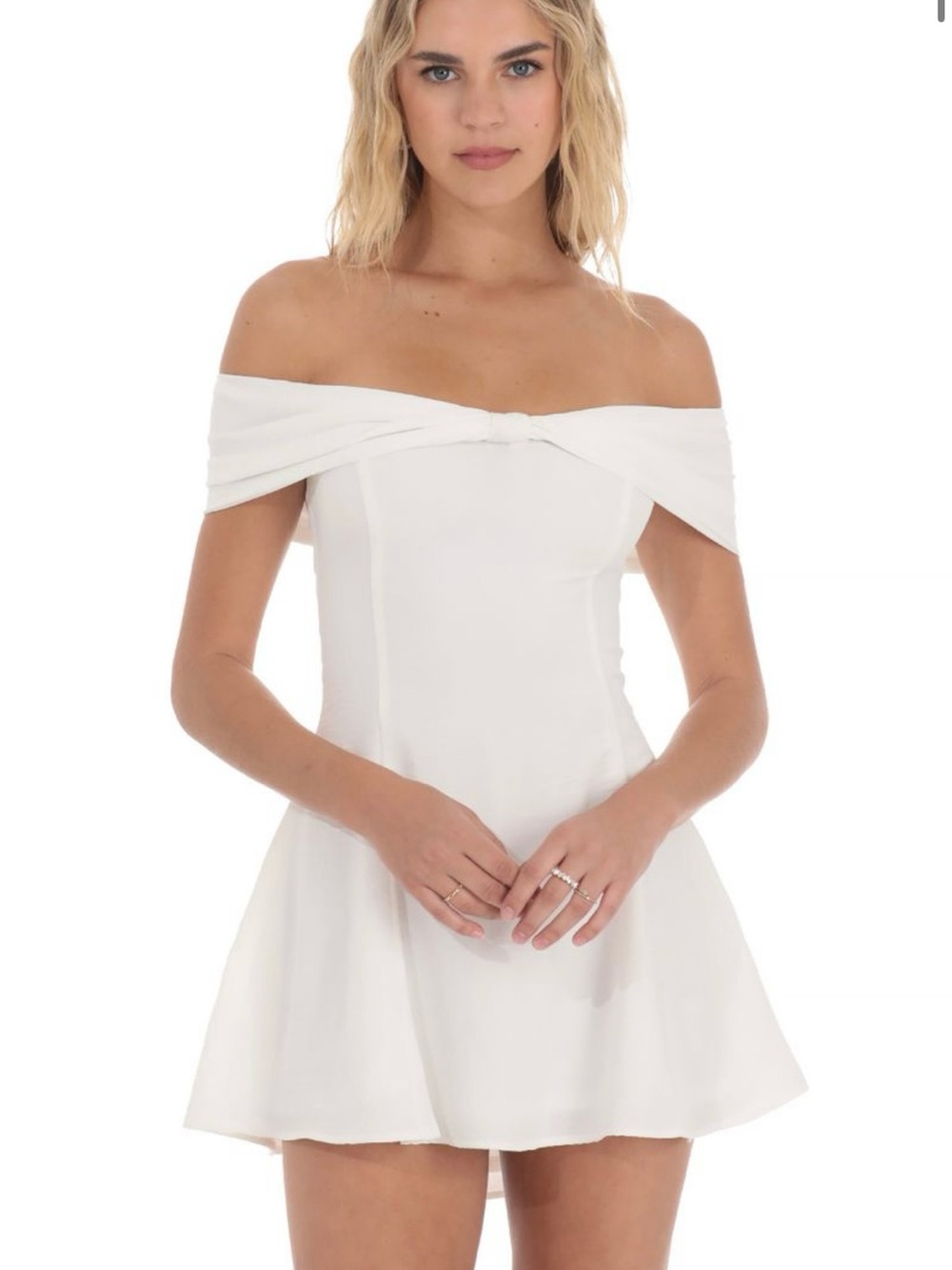 FRONT BOW OFF SHOULDER WHITE DRESS- Lucy in the sky
